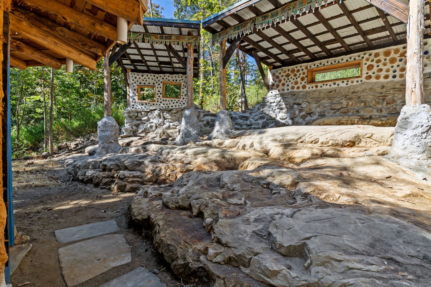 Stone pillars carrying the amphitheater roof