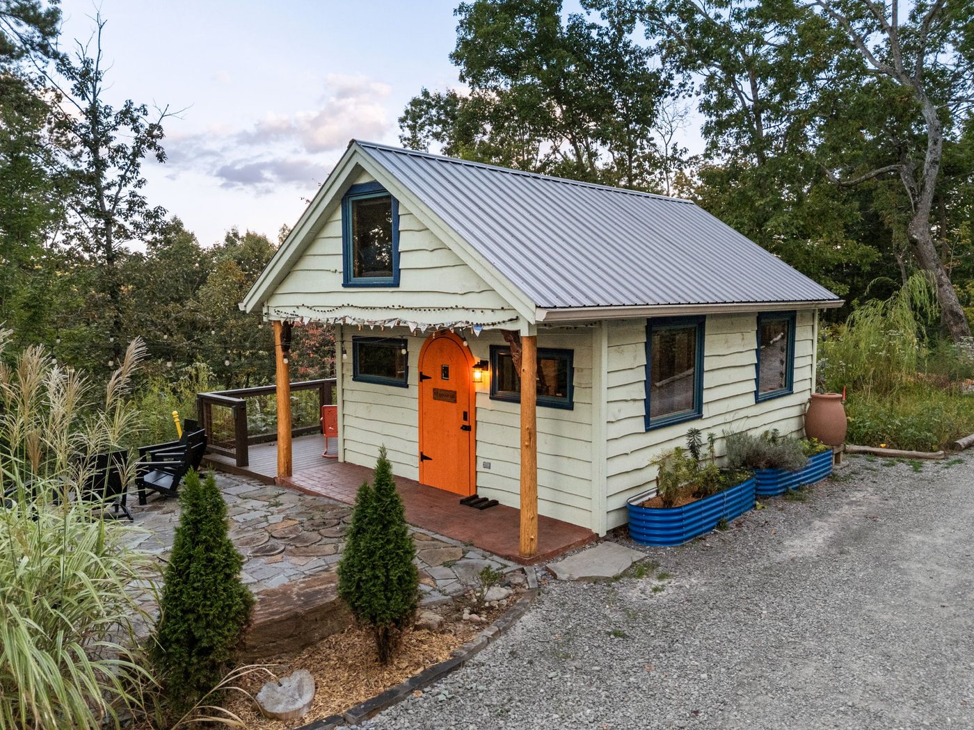 Whippoorwill cabin exterior at Talking Water