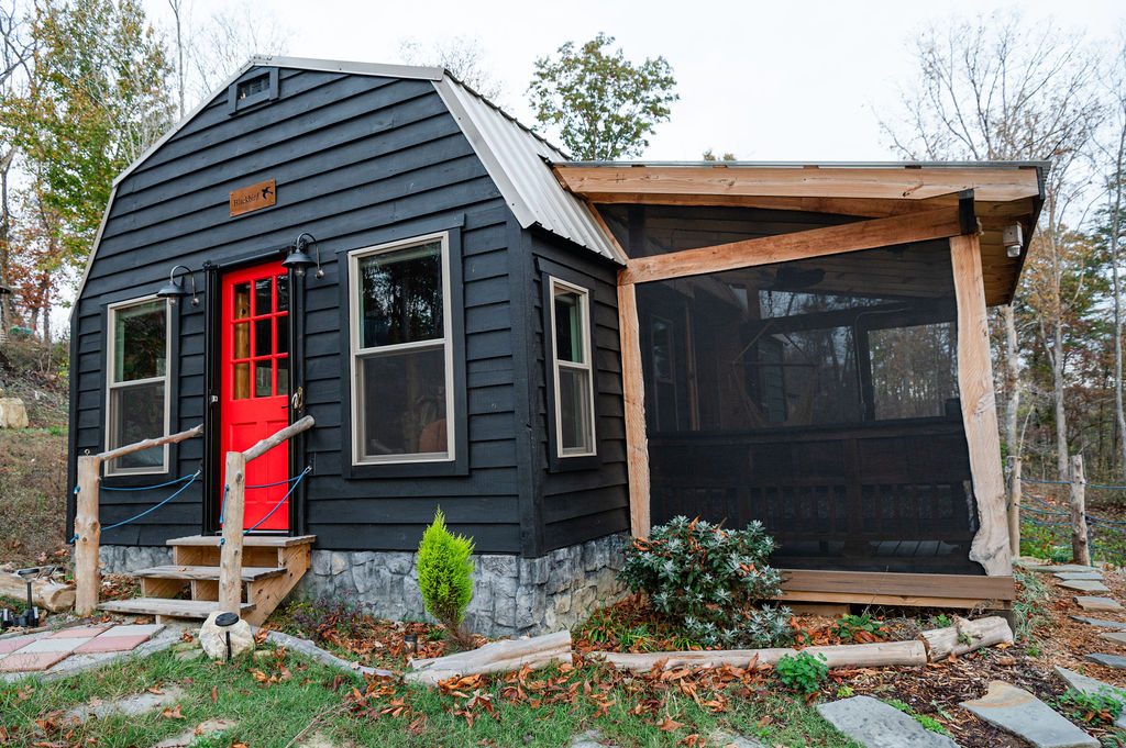Blackbird cabin exterior