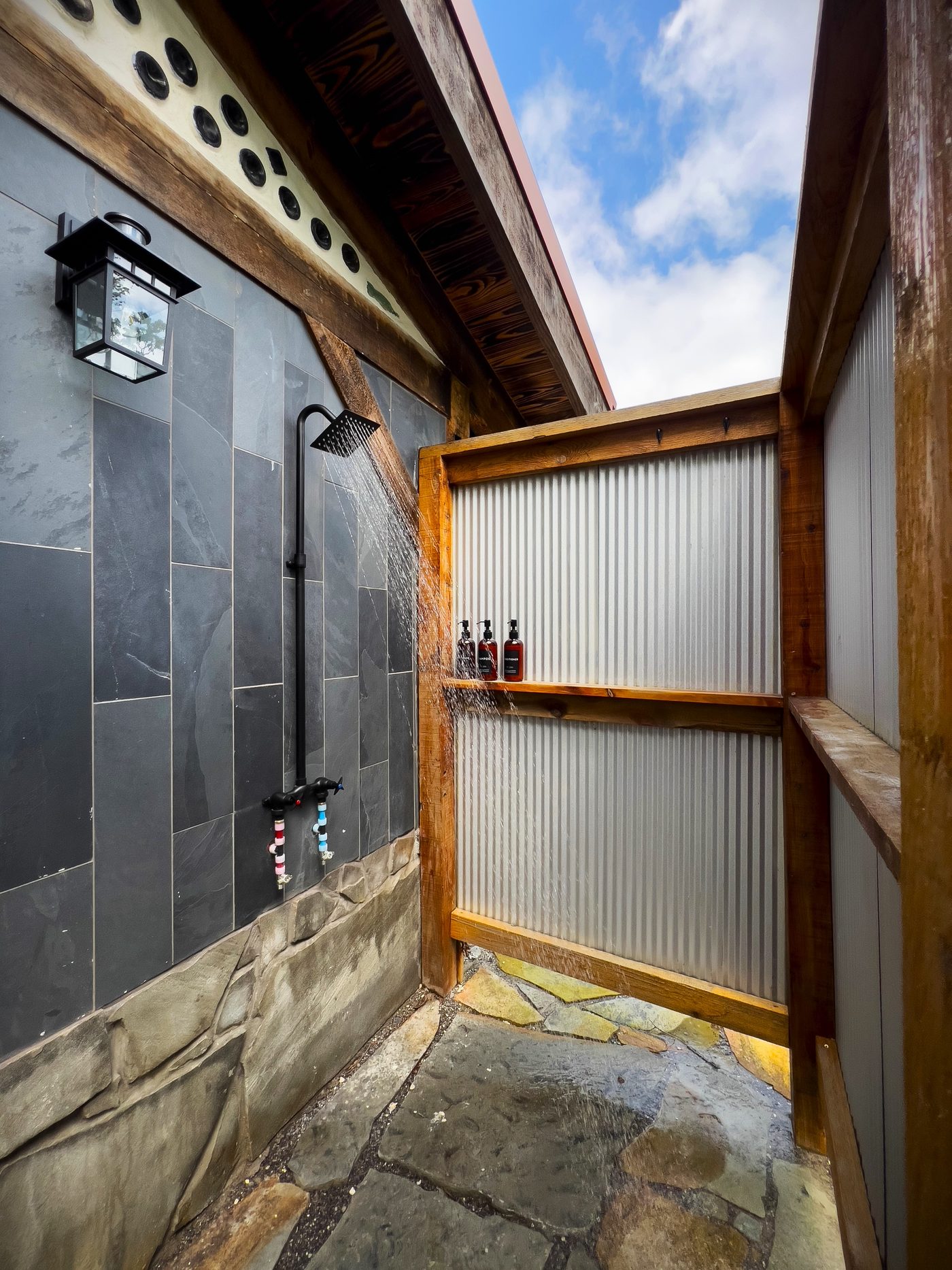Goldfinch private outdoor shower